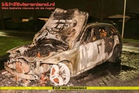 Culemborg - Auto gaat in vlammen op