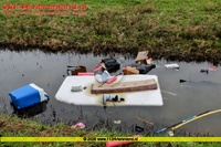 Zoelen - Dumping in sloot